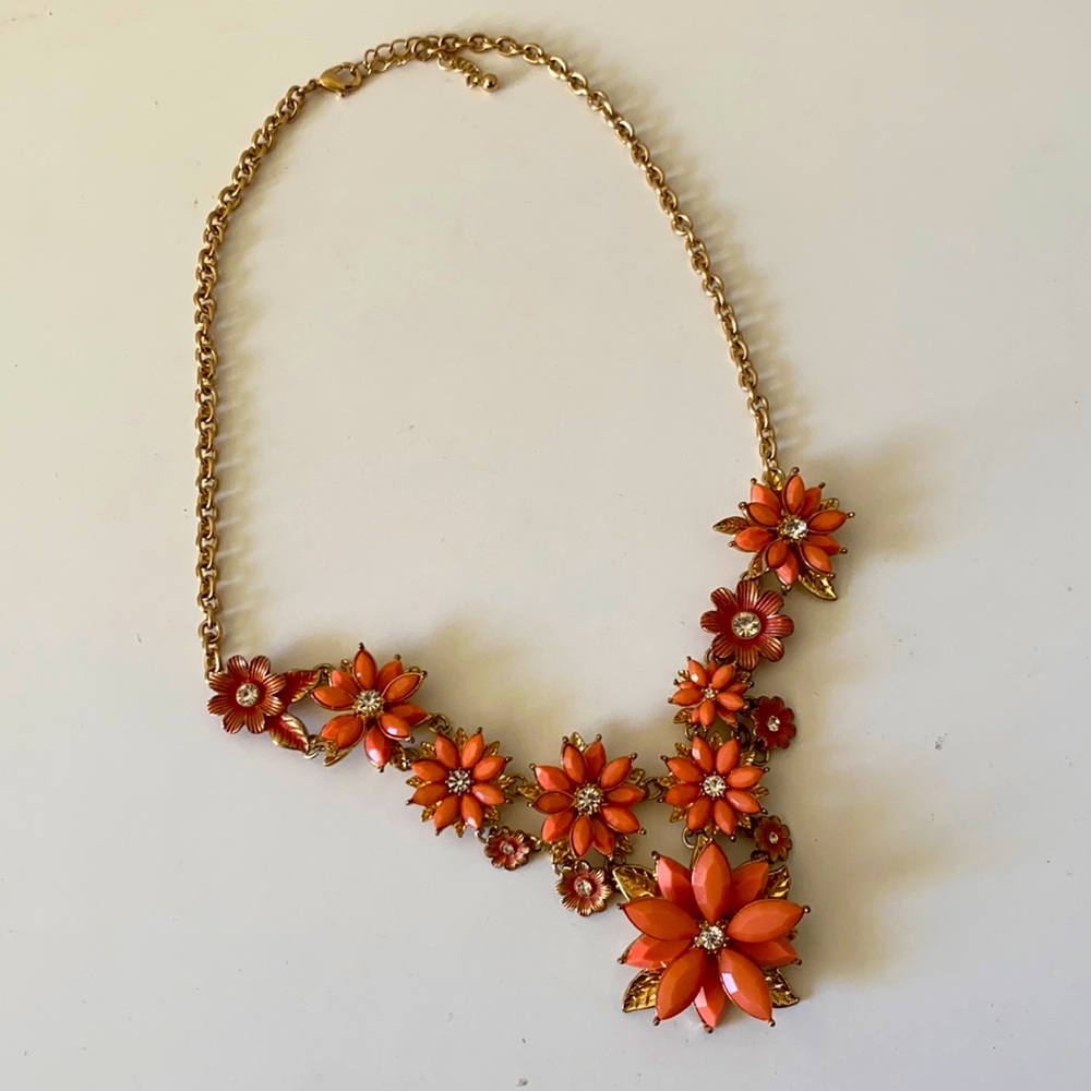 Summery Coral flower necklace